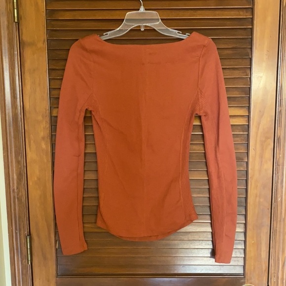 COPY - 🌻FREE PEOPLE TOP🌻 - Picture 4 of 4